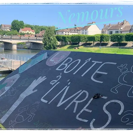 Le Clos Des Lys - Avec Jacuzzi - Nemours B&B Treuzy-Levelay
