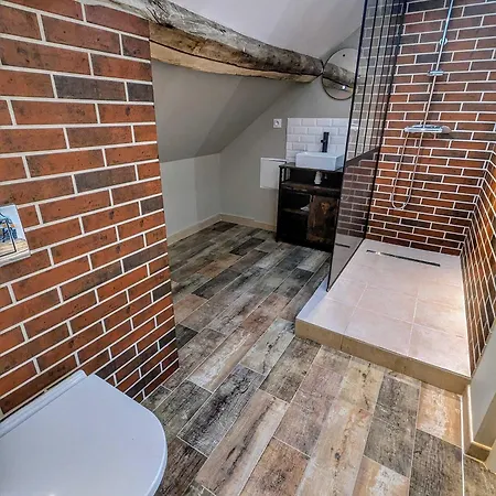 Le Clos Des Lys - Avec Jacuzzi - Nemours B&B